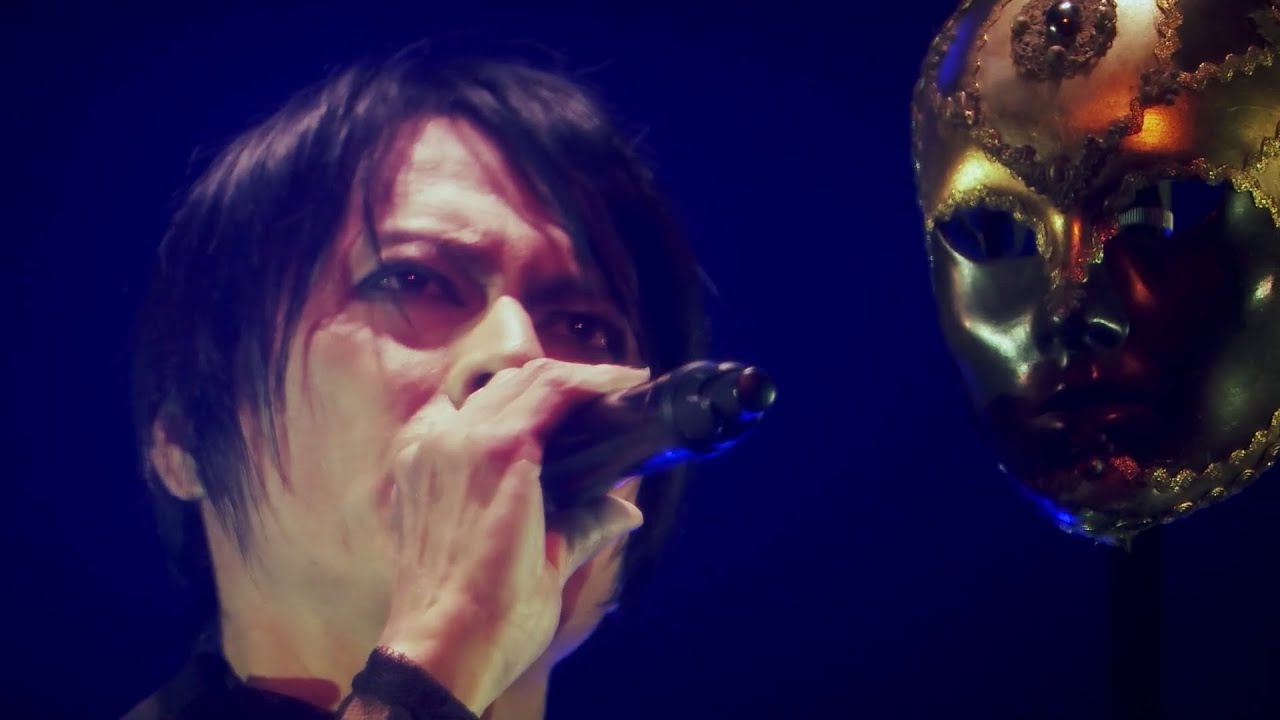 BUCK-TICK / 月の砂漠 - YouTube