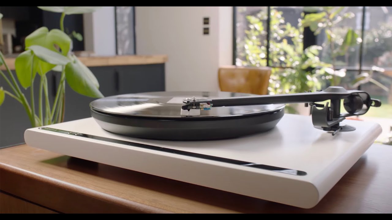 Roksan Attessa Turntable | HiFi, Simplified | Short - YouTube