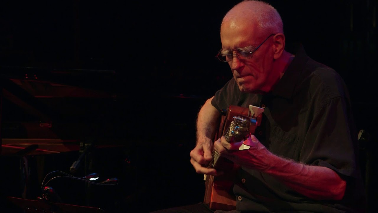 Guarda J.Saft, Steve Swallow, Bobby Previte - Live in Genoa 2015: 3. Clarissa su YouTube Guarda J.Saft, Steve Swallow, Bobby Previte - Live in Genoa 2015: 3. Clarissa su YouTube