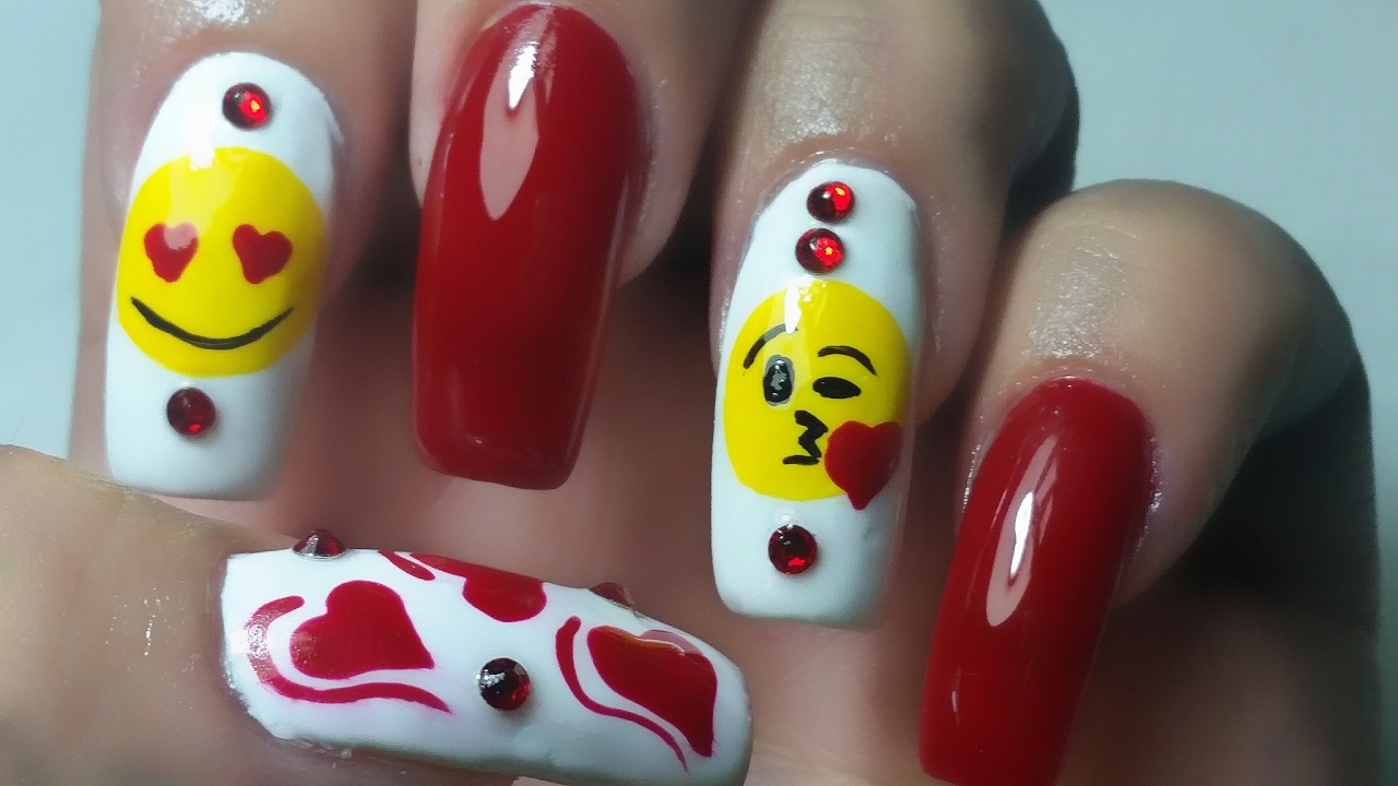 Uñas Emojis Enamorados. By Sabrina