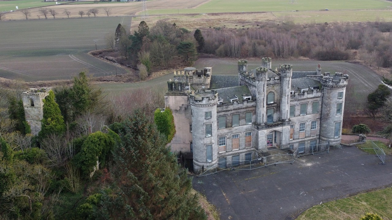Airth Castle