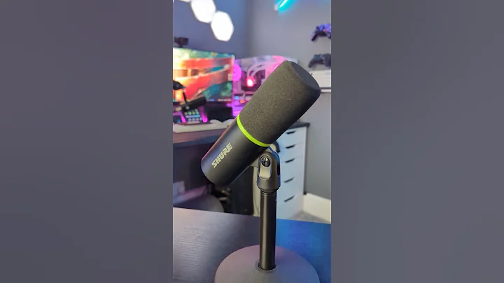 This is the Shure MV6 gaming microphone
