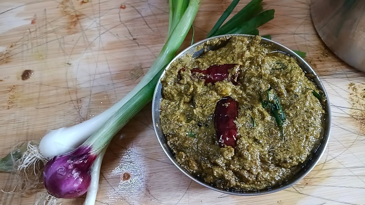 Healthy & tasty Spring onions & Kothimeera chutney..#springonions #food #yt #chutney 