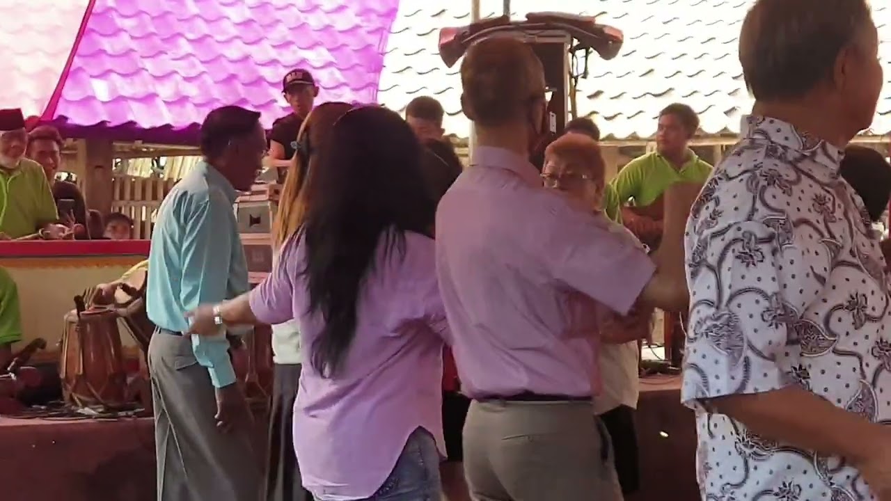 Stambul Lenong @ NEW DADAKAN Entertainment