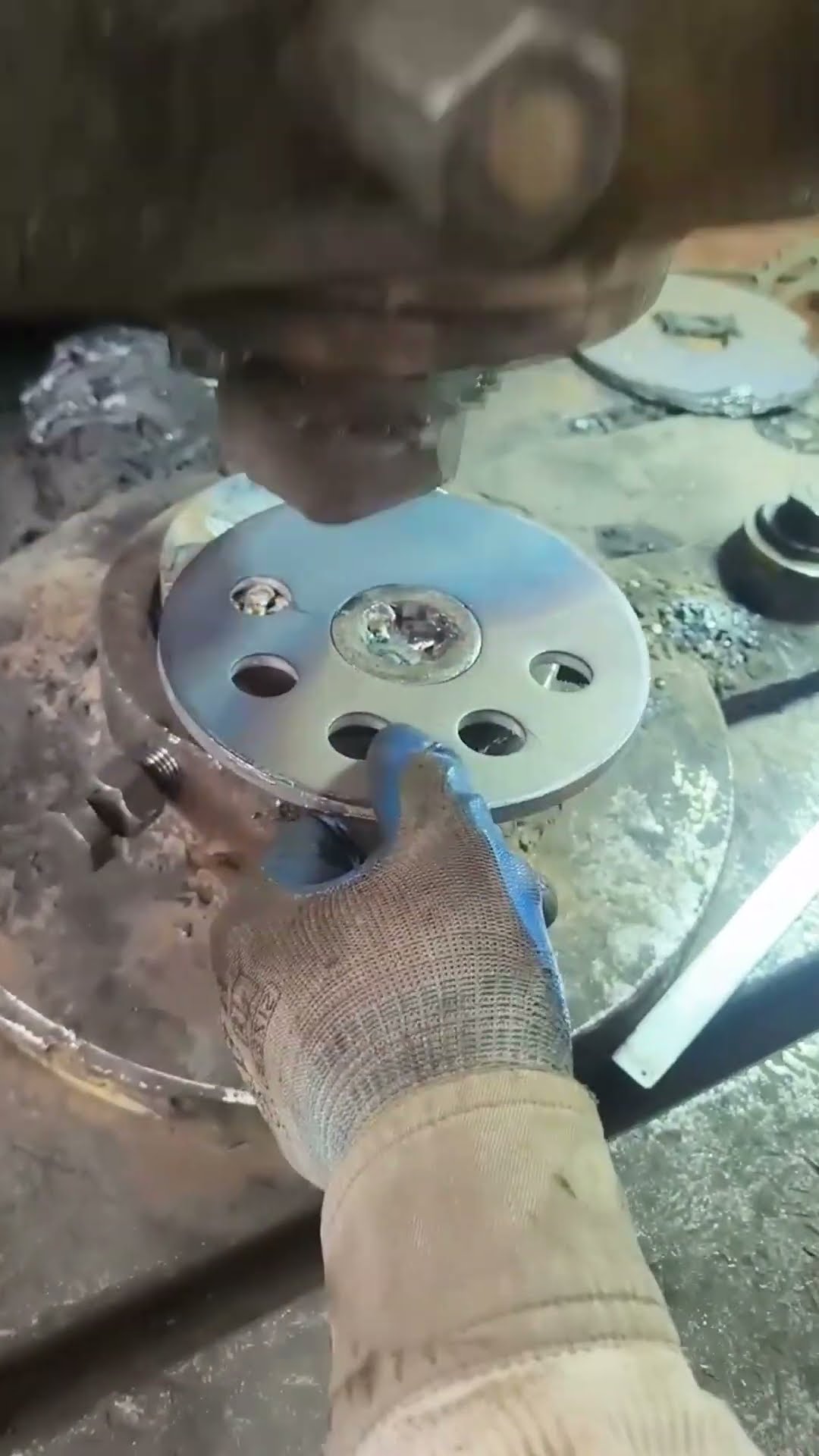 Roulette hole punching process
