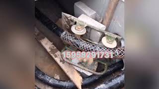 Cable corner rollers applied by underground cable pulling site