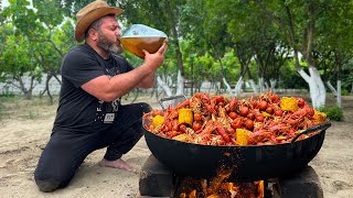 I Cooked Live Crayfish in a Cauldron over a Fire! The Best Beer Snack