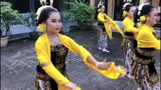 Murid pak abing belajar tari beskalan malang