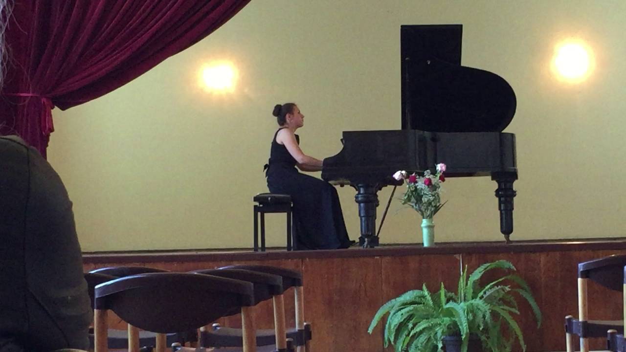 在 YouTube 上观看 Balakirev, Rachmaninov. Elizaveta Mazalova