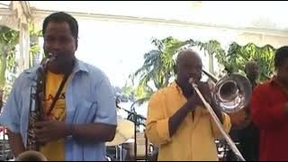 Typical Combo -    Madam a Lèkilé