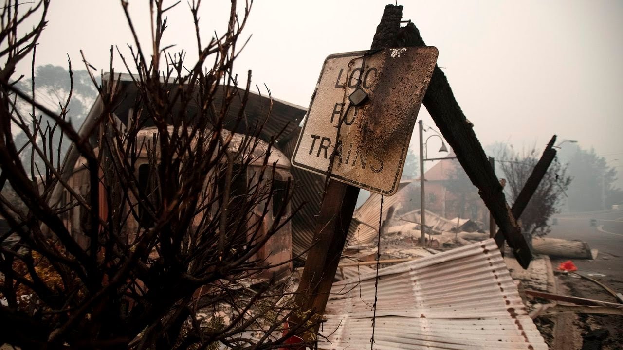 Three more dead, over 100 properties lost due to NSW bushfire crisis