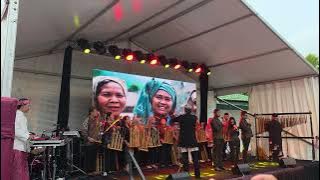 Indonesian instrumental play