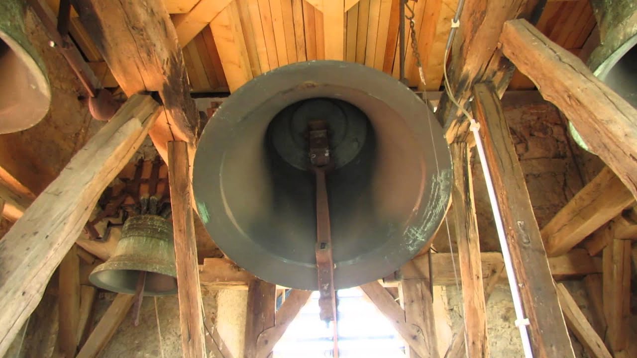 LUDÁNYHALÁSZI (H) - A katolikus templom harangjai / Glocken der katolischen Kirche