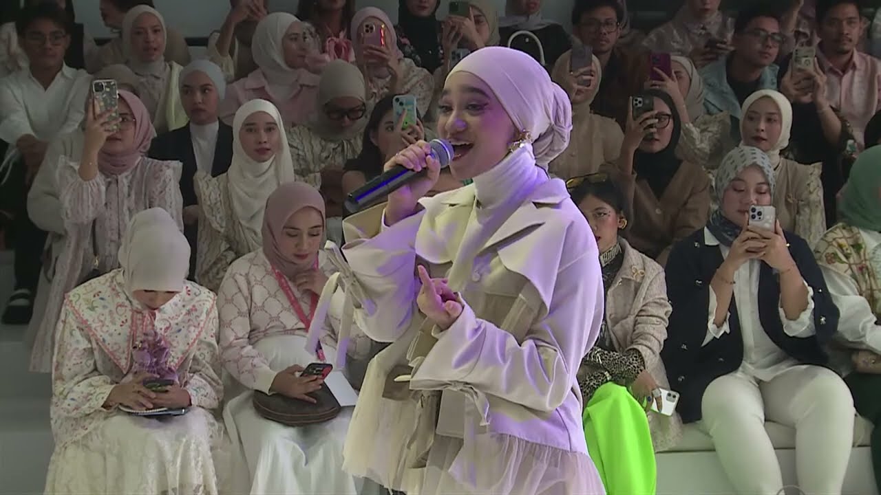 LOZY GOES TO JFW 2024