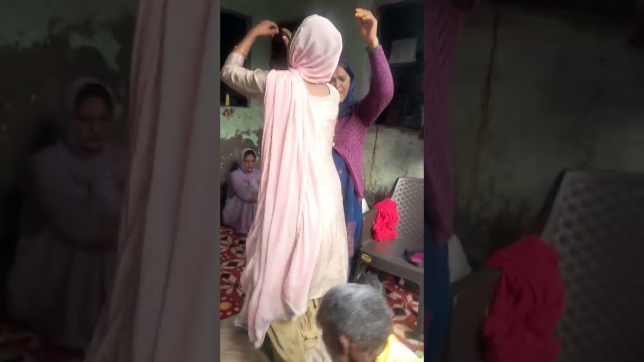 सबतै बै डीं म इ या तुही तो बताई री 🙏🙏