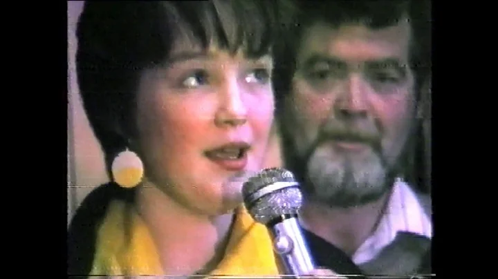 Anne Carroll  Timahoe singing at the Stradbally ol...