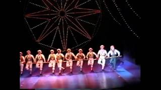 Raúl Esparza - Me Ol Bamboo