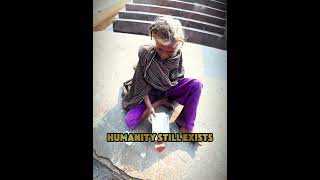 Real Life Hero | The old man showed kindness by sharing food