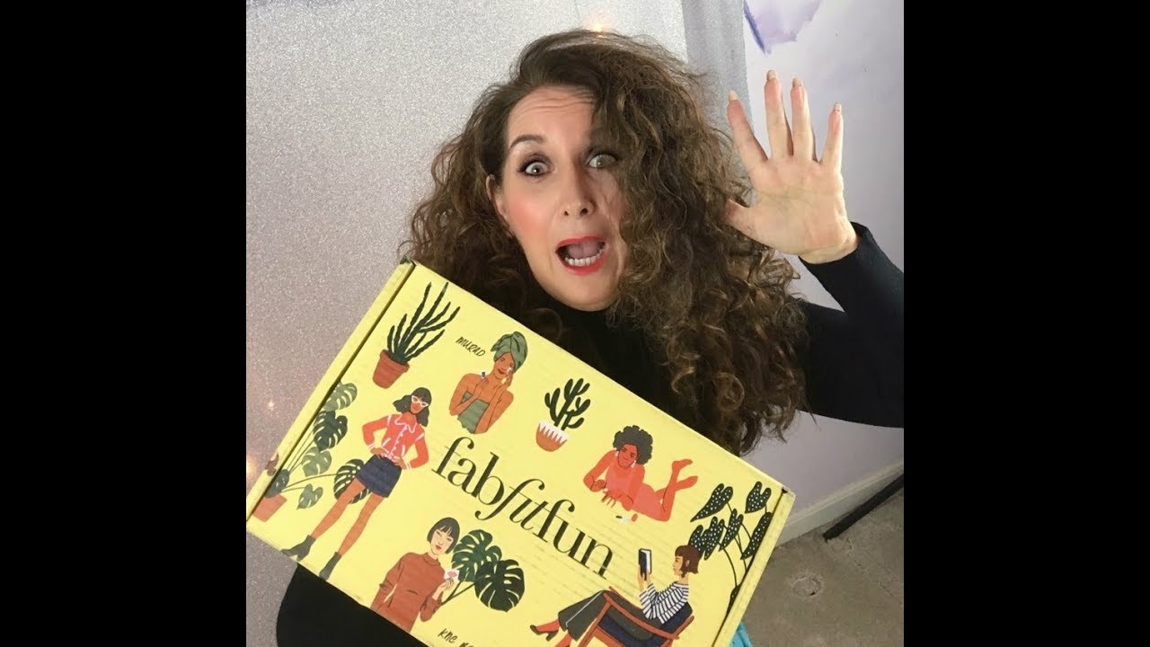 fitfabfun box review (spring) $10.00 off first box www.fabfitfun.com