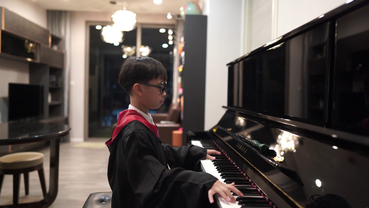 Harry Potter Playing Someone You Loved | Piano Cover by Vanilla Latte, 8-Year-Old