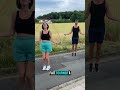 Une corde à sauter peut-elle couper l’herbe si elle va assez vite#cordeàsauter#science#vitesse#herbe