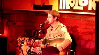 Video thumbnail of "Piece & Quiet  - The Rifles (acoustic) @ Molotow May14th 2011"