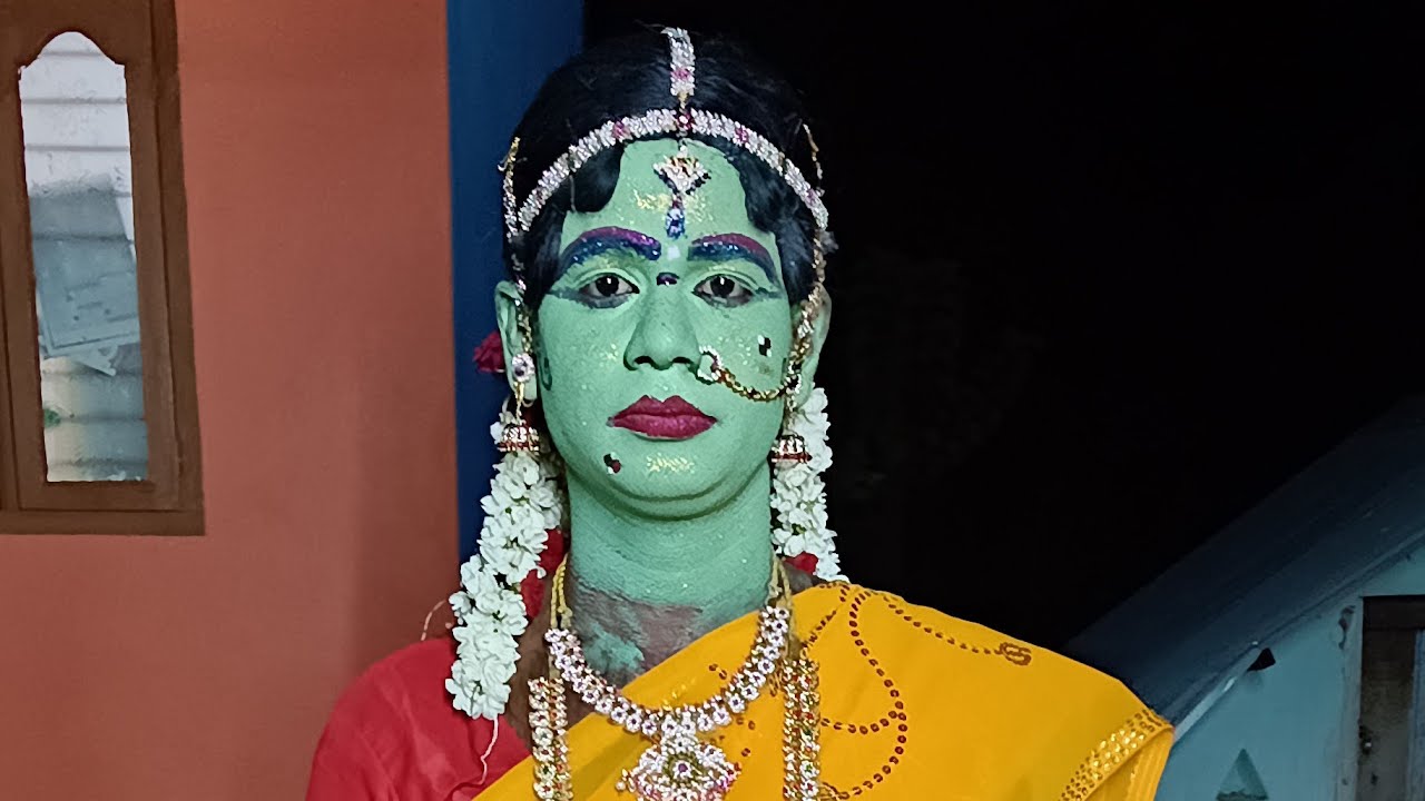 திருவண்ணாமலை மாவட்டம் செங்கம் வட்டம் புதுப்பேட்டையில் திரௌபதி அம்மன் வேடம் கீர்த்தனை