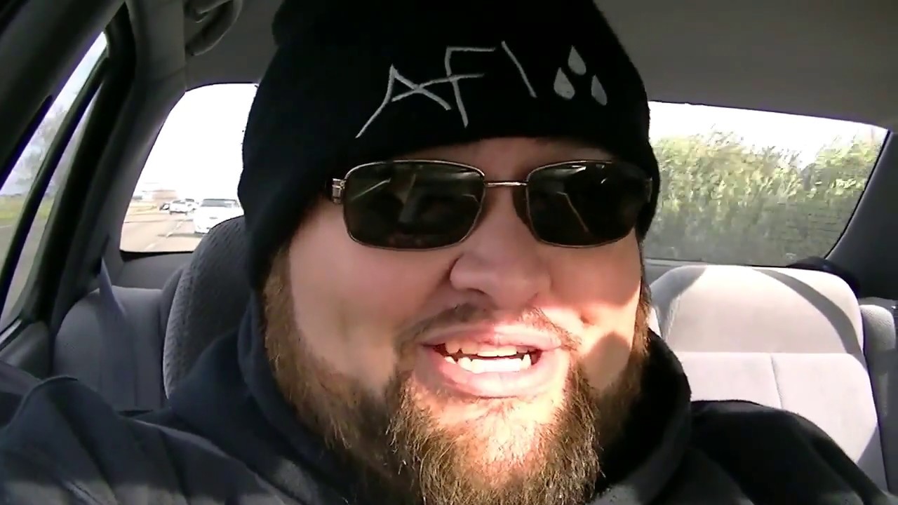 Meeting WWE Superstars & how to clean a smeared autograph