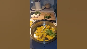 It S A Simple Way To Brighten Your Morning Vegetable Omellette Cooking Food Shortsfeed 