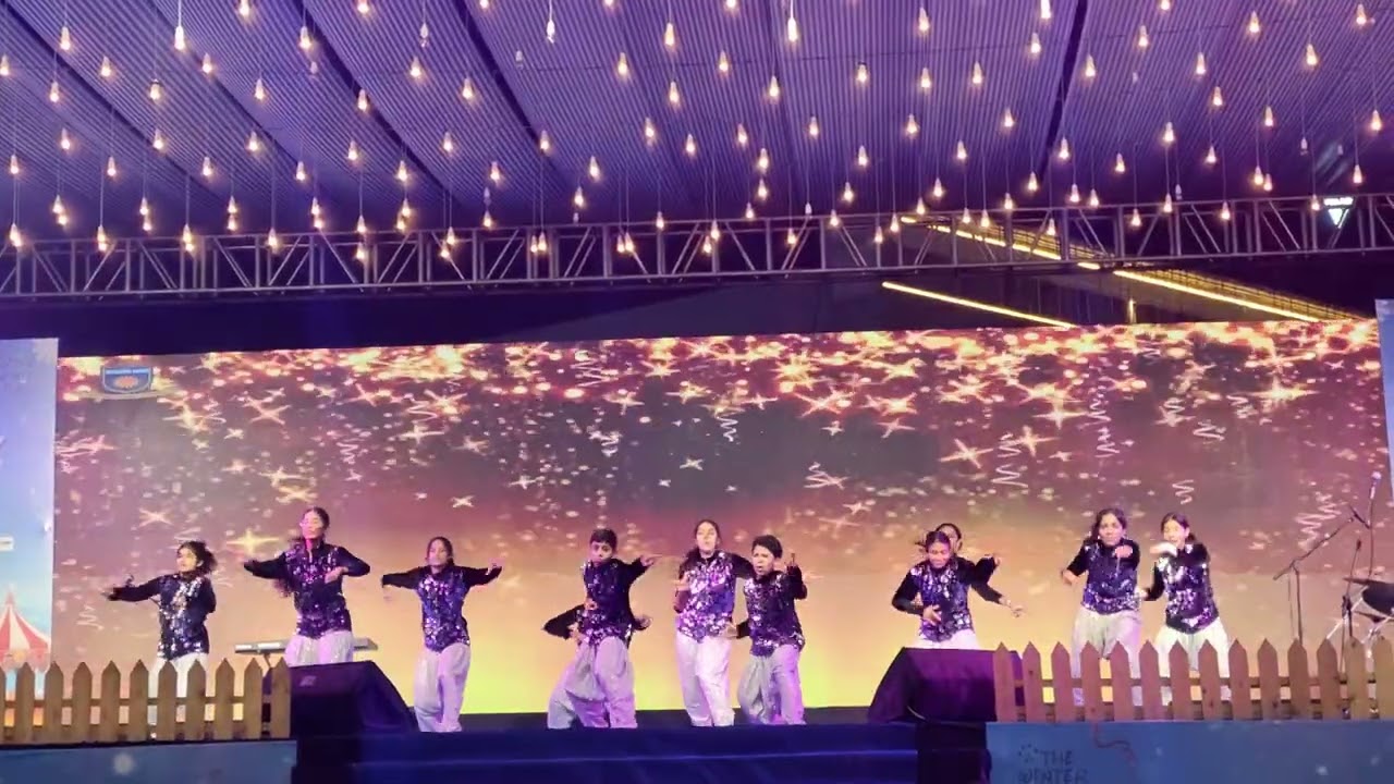 Sparsh Shah - Group Dance Performance in House of Miracles Winter Flea