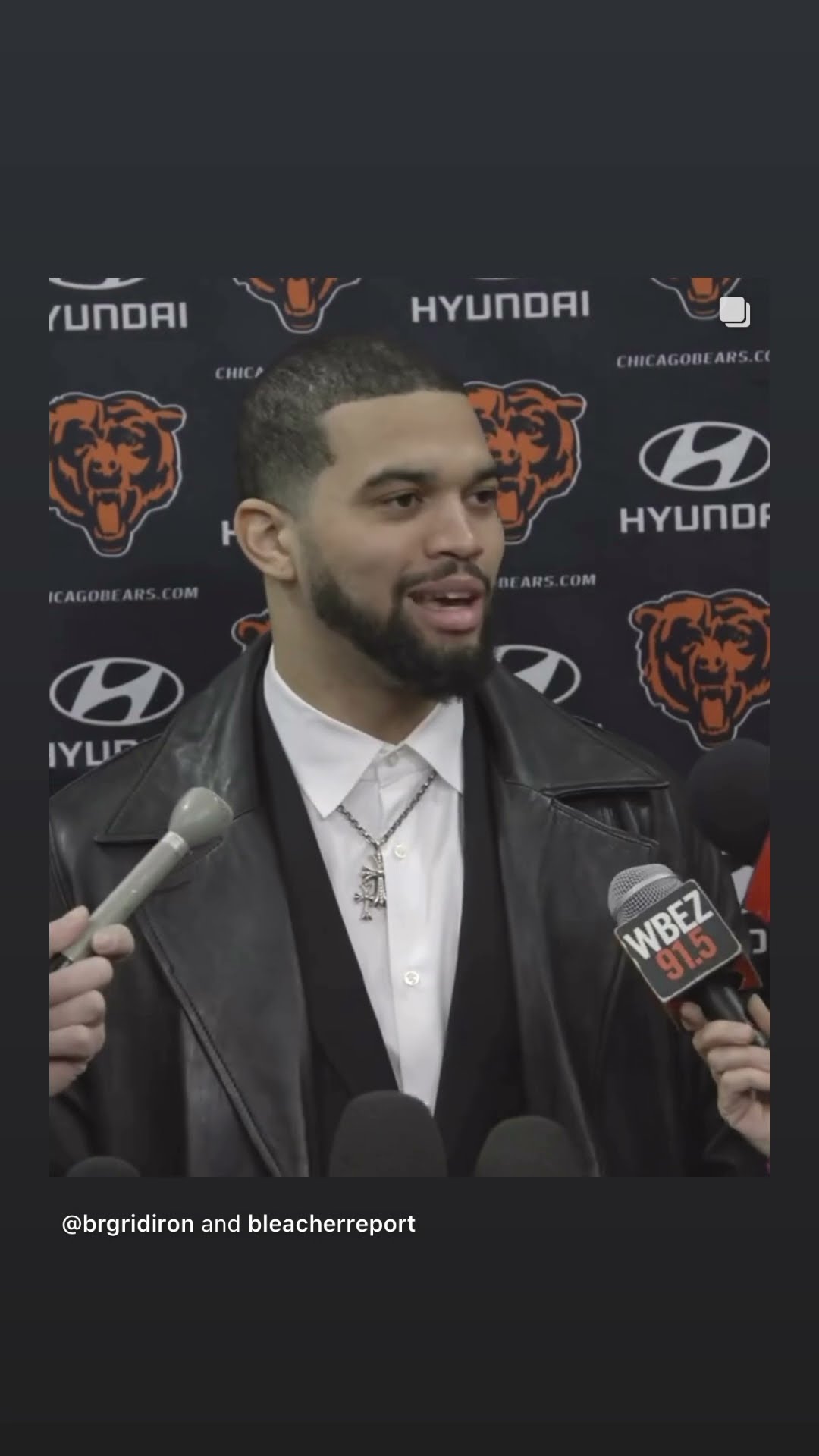 He wore this outfit because… #hoodnews #calebwilliams #chicagobears #pressconference #NFL #fashion