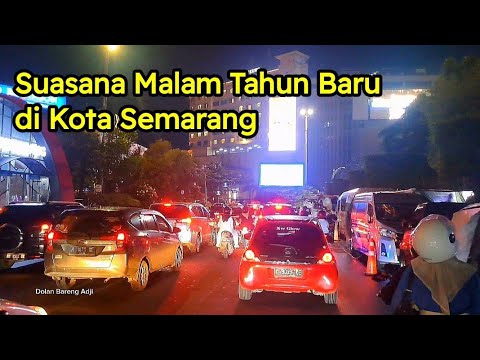 KAWASAN SIMPANG LIMA SEMARANG RAMAI PADAT DI MALAM TAHUN BARU 2026 ...