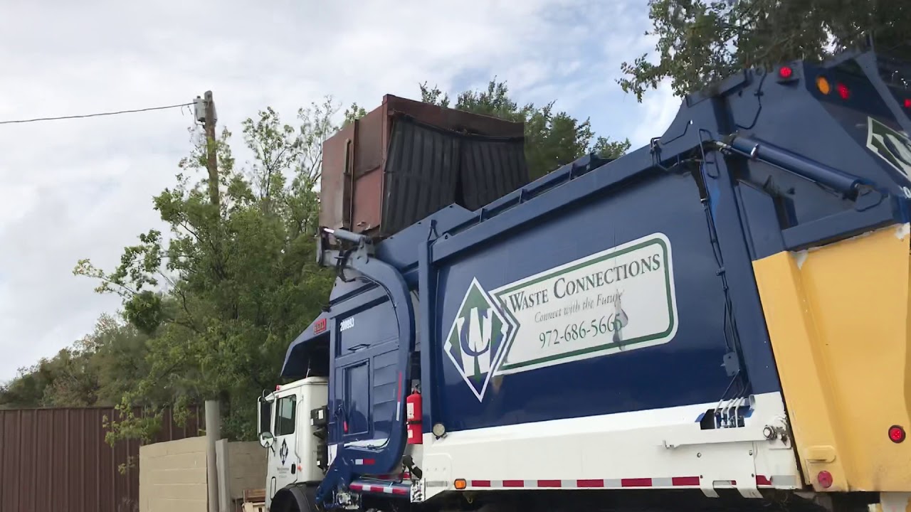 Waste Connections Mack MRU Heil 200999 Front End Loader Garbage Truck