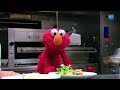 Elmo Visits the White House Kitchen