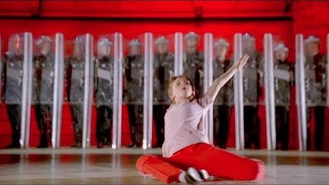 英映画「リトル・ダンサー」のミュージカル映画「ビリー・エリオット ミュージカルライブ／リトル・ダンサー」予告編