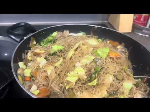 Pancit veggies and shrimps