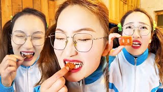 Do you still remember the canteen in your childhood? Er Ya bought hot strips for sticky teeth  but by 小卖铺老板娘 16,960 views 3 weeks ago 8 minutes, 28 seconds