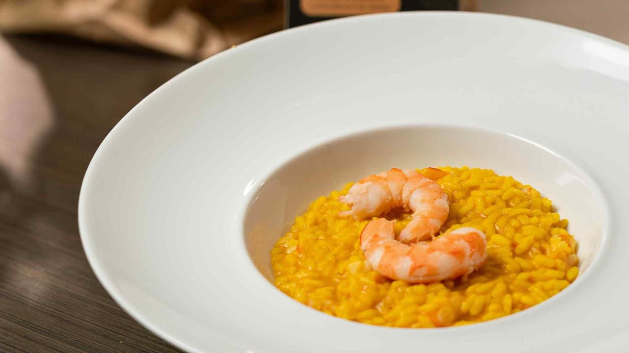 Ciak si cucina con AMC - Risotto in 1 MINUTO con zafferano e bisque di gamberi