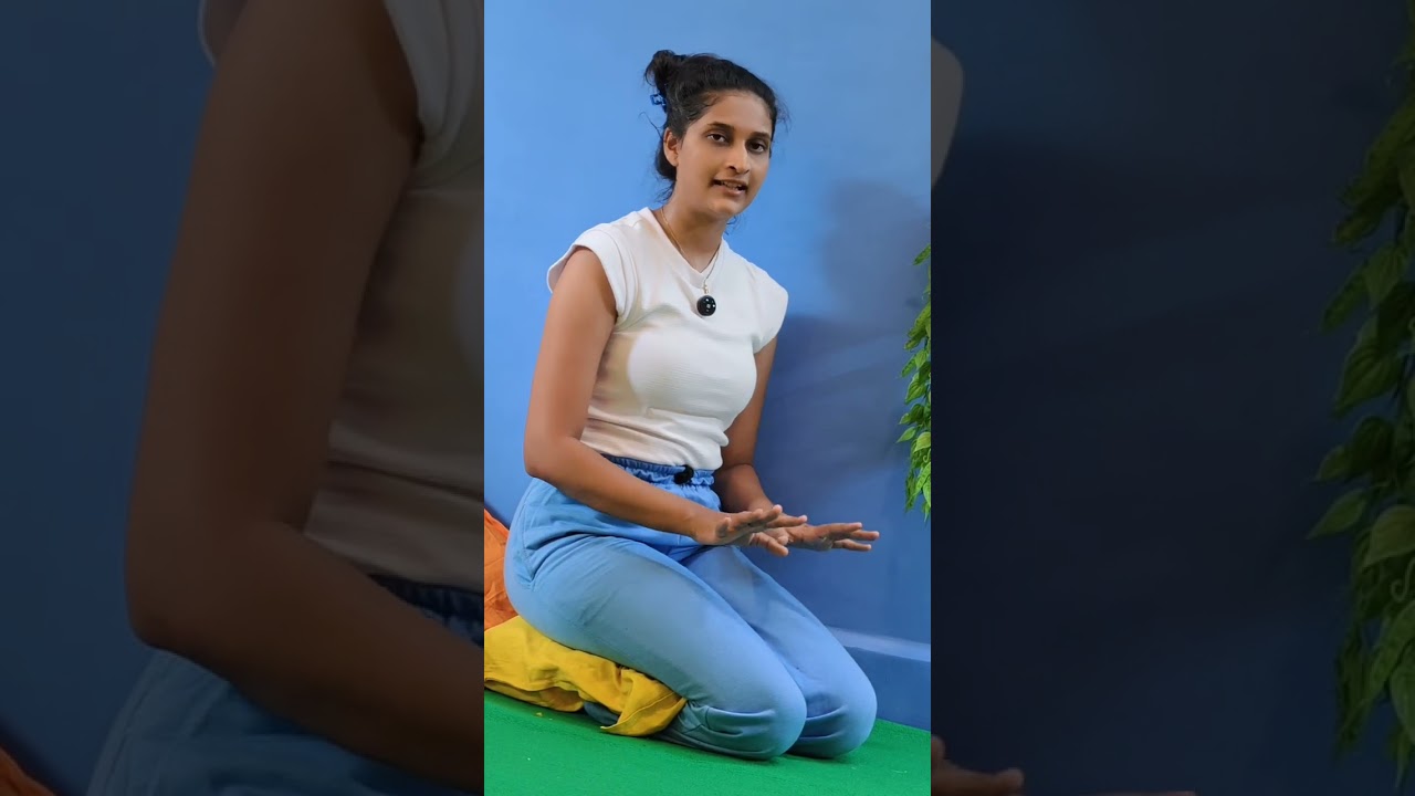 लवकर अन्न पचण्यासाठी जेवण झाल्या-झाल्या हे योगासन करा. जेवल्यावर करण्याचे एकमेव योगासन-Gayatri Shete