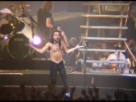 Metallica - Fight Fire/Motorbreath/Stone Cold - Live in Paris, France (1992)
