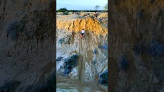 Bike Reaches the Top but Rider Almost Falls 😱🤝 | Epic MTB Comeback 🚵‍♂️🔥 #MTB #BikeFail #Shorts"