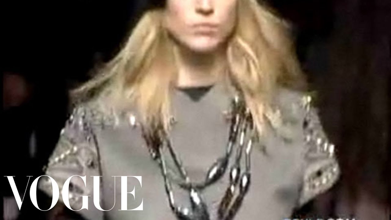 Fashion Show - Louis Vuitton: Fall 2006 Ready-to-Wear