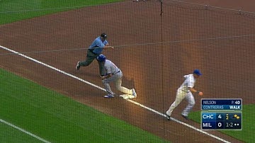 CHC@MIL: Lucroy throws Bryant out at third base