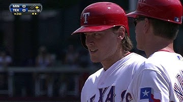 MIN@TEX: Adduci tallies first career hit in MLB debut