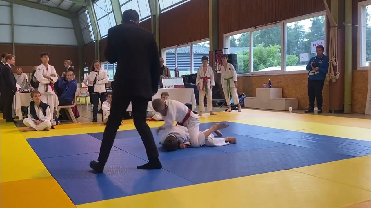 ARUTUNIAN ARUTUN TOURNOIS DE JUDO CRIEL SUR MER 1ER 42kg EN MINIME 3 eme COMBAS FINALE 02/10