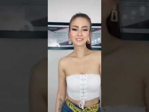 Nita Gunawan hot kliatan dalamanya