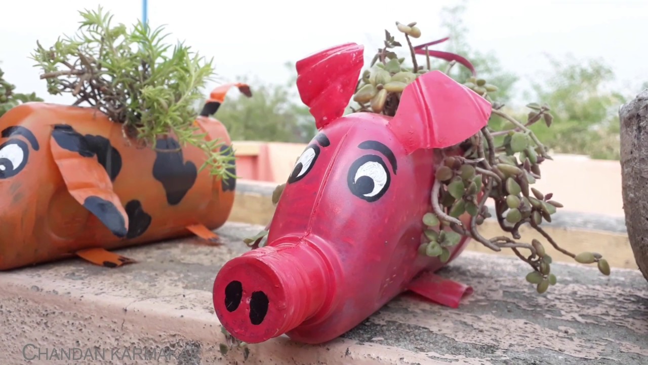 SCULPTURE PIG ON PLASTIC BOTTLE YouTube