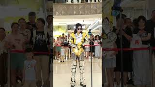 Super star Back ! Michael Jackson reborn ！