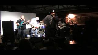Miniatura de vídeo de "BIGBRO Blues Band - Me Tiene Loco"