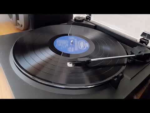 Πολύ Πάνου -